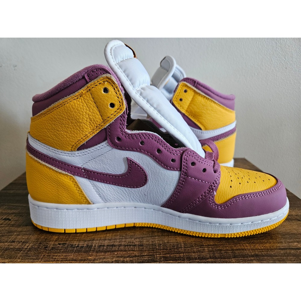 Nike Air Jordan 1 Retro High OG Brotherhood 575441-706 GS Size 7/ Womens 8.5 - Picture 8 of 11